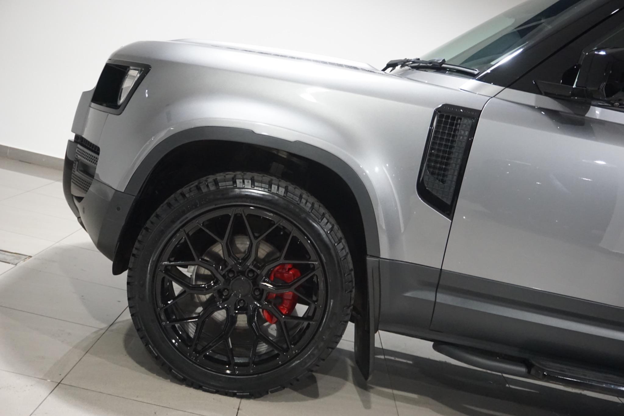 Land Rover Defender 110 3.0 D250 MHEV Hard Top SUV Auto 4WD MWB Euro 6 (s/s) 5dr
